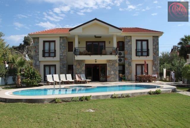 İzmir ceşme de havuzlu lüks kiralık villa